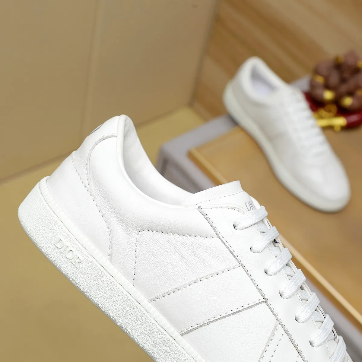 Men's clothing and shoes 💰540 💰🔥[Dior] High-end top-notch 🔝 purchasing agent 🔍🔍The latest 🇺🇸 counters are on sale simultaneously, original Italian calfskin (high-end, extravagance, and grade) with exquisite workmanship (cowhide Inner lining) Sole: Original sole provided by the original factory ⚠️Outsole. Comfortable, wear-resistant, non-slip, real-life photo🎬The real thing is more beautiful🔍Color: 4 colors available💕💕Number of yards: 39-44...